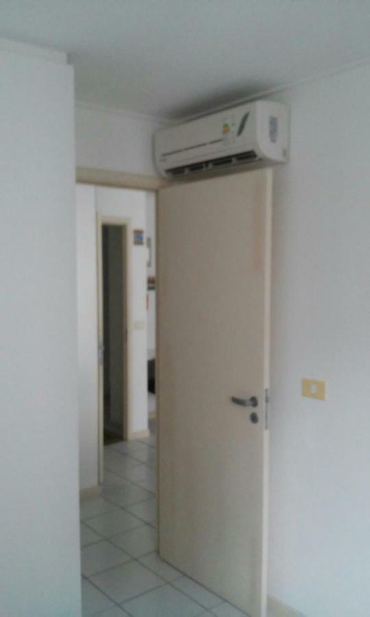 Na BEIRA DE PAJUCARA EDIFICIO NEO 2 APARTAMENTO COM 2 QUARTOS CONSUMO ELETRICO É PAGO NO CKECK-OUT Maceió Esterno foto